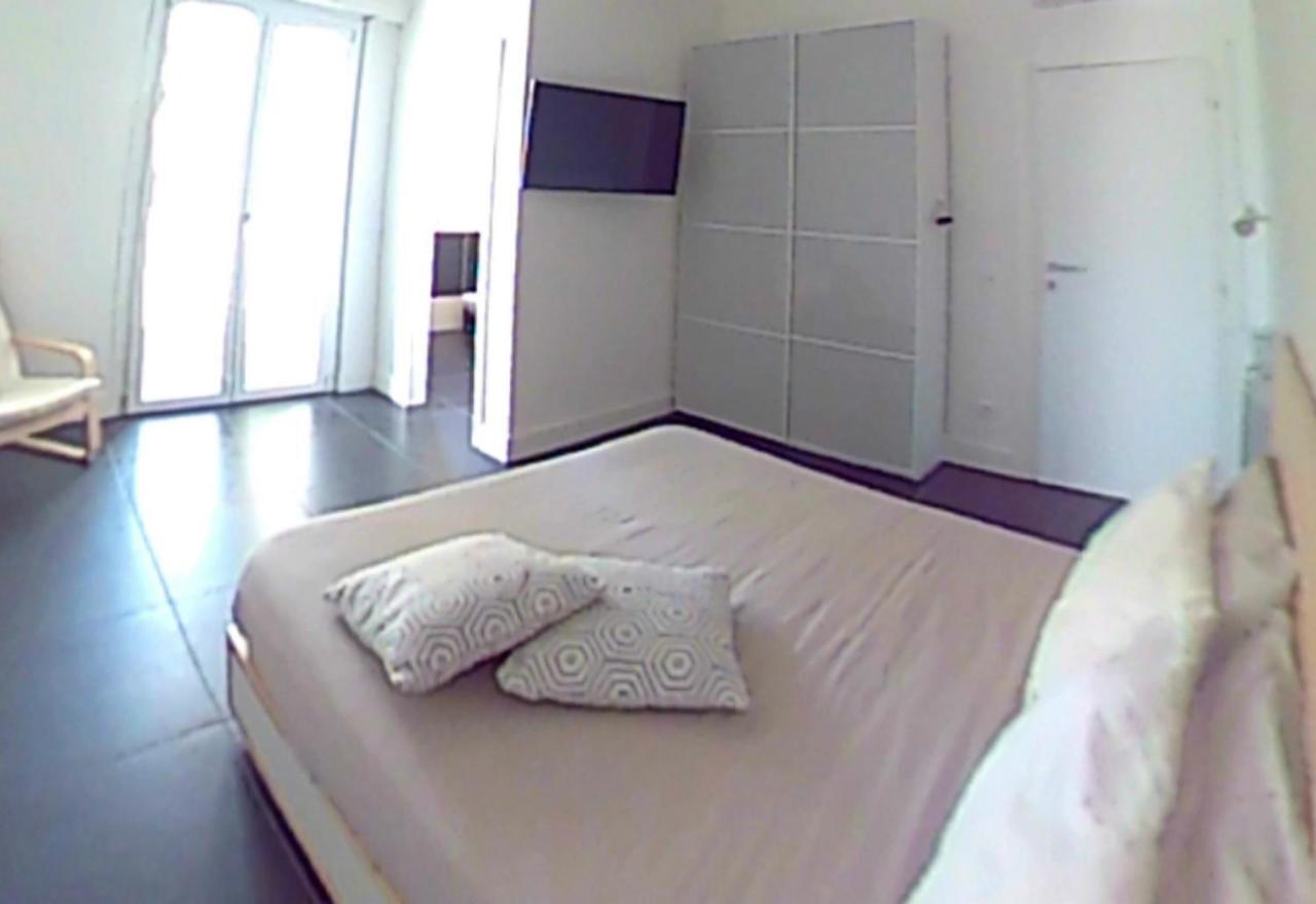 Efeso 19 Hotel โรม ภายนอก รูปภาพ
